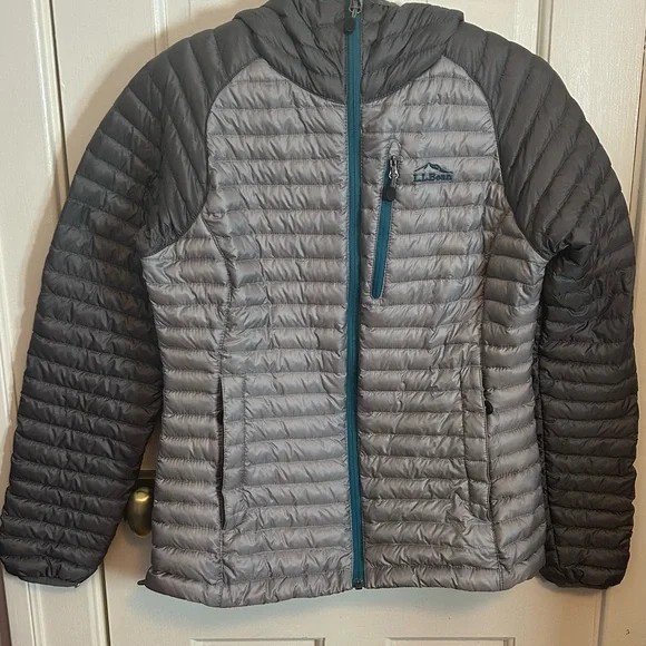 L.L. Bean Ultralight 850 Down Sweater Hooded Jacket - Sz XS - Picture 1 of 14